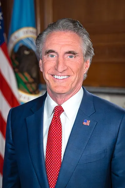 Portrait of Doug Burgum