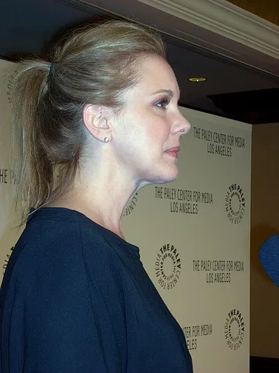 Portrait of Elizabeth Perkins