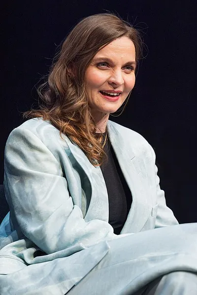 Portrait of Hildur Guðnadóttir