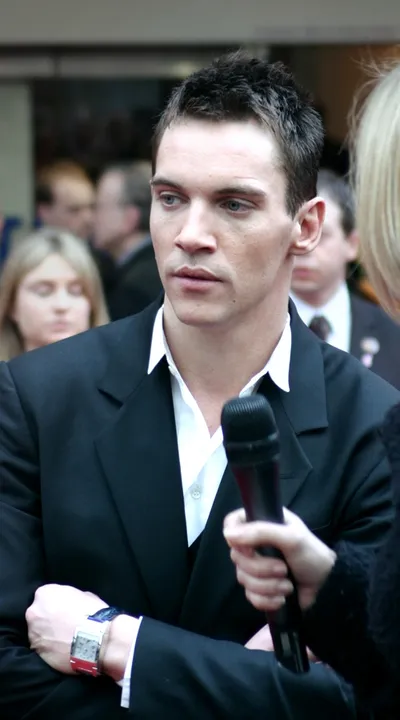 Portrait of Jonathan Rhys Meyers