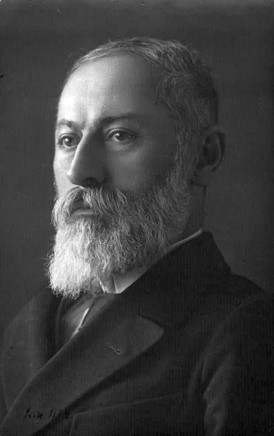 Portrait of Noe Zhordania