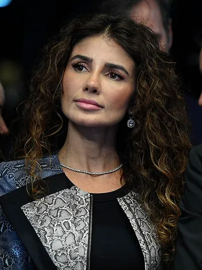 Portrait of Paula Fernandes