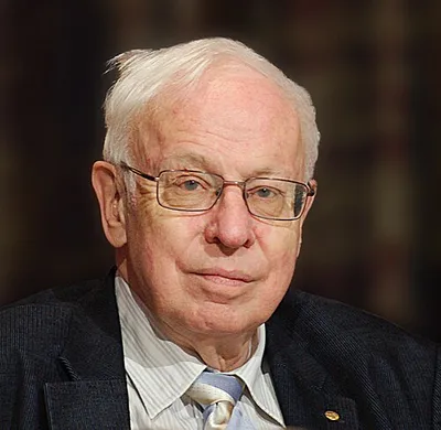 Portrait of Tomas Lindahl