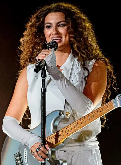 Portrait of Tori Kelly