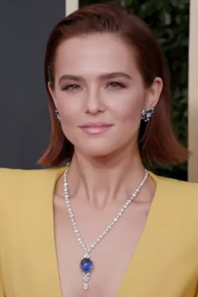 Portrait of Zoey Deutch